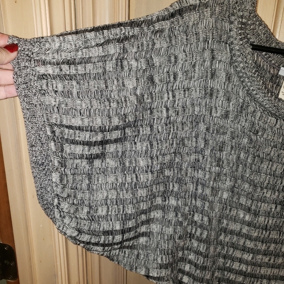 Womens plus sz 1X Black Gray sweater by Wet Paint - Picture 3 of 5